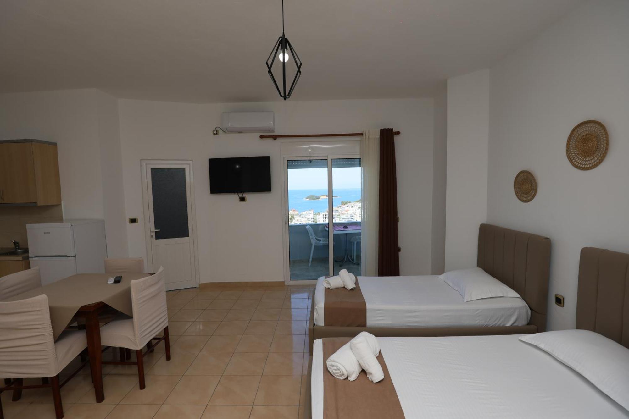 Michelle Apartments Ksamil Bagian luar foto