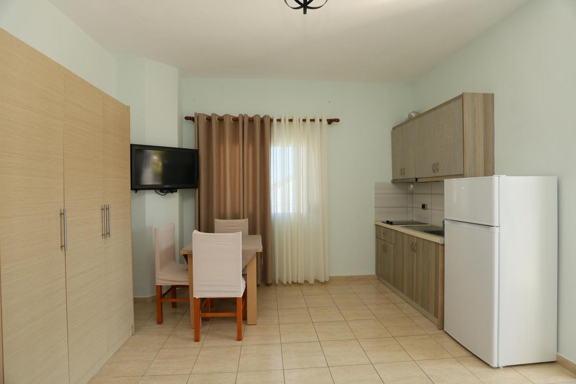 Michelle Apartments Ksamil Bagian luar foto