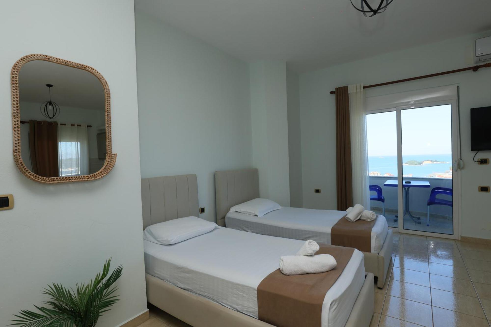 Michelle Apartments Ksamil Bagian luar foto