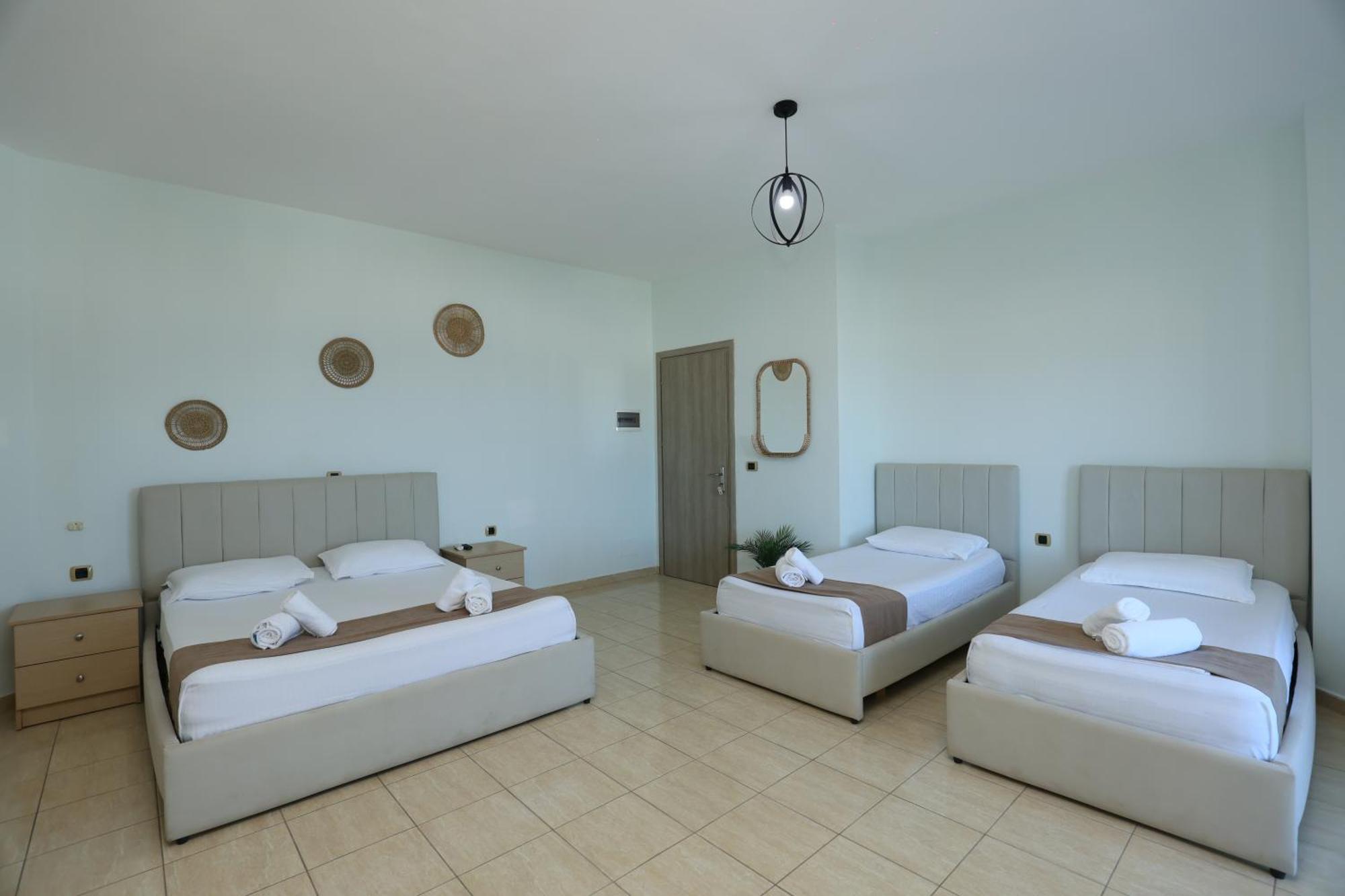 Michelle Apartments Ksamil Bagian luar foto