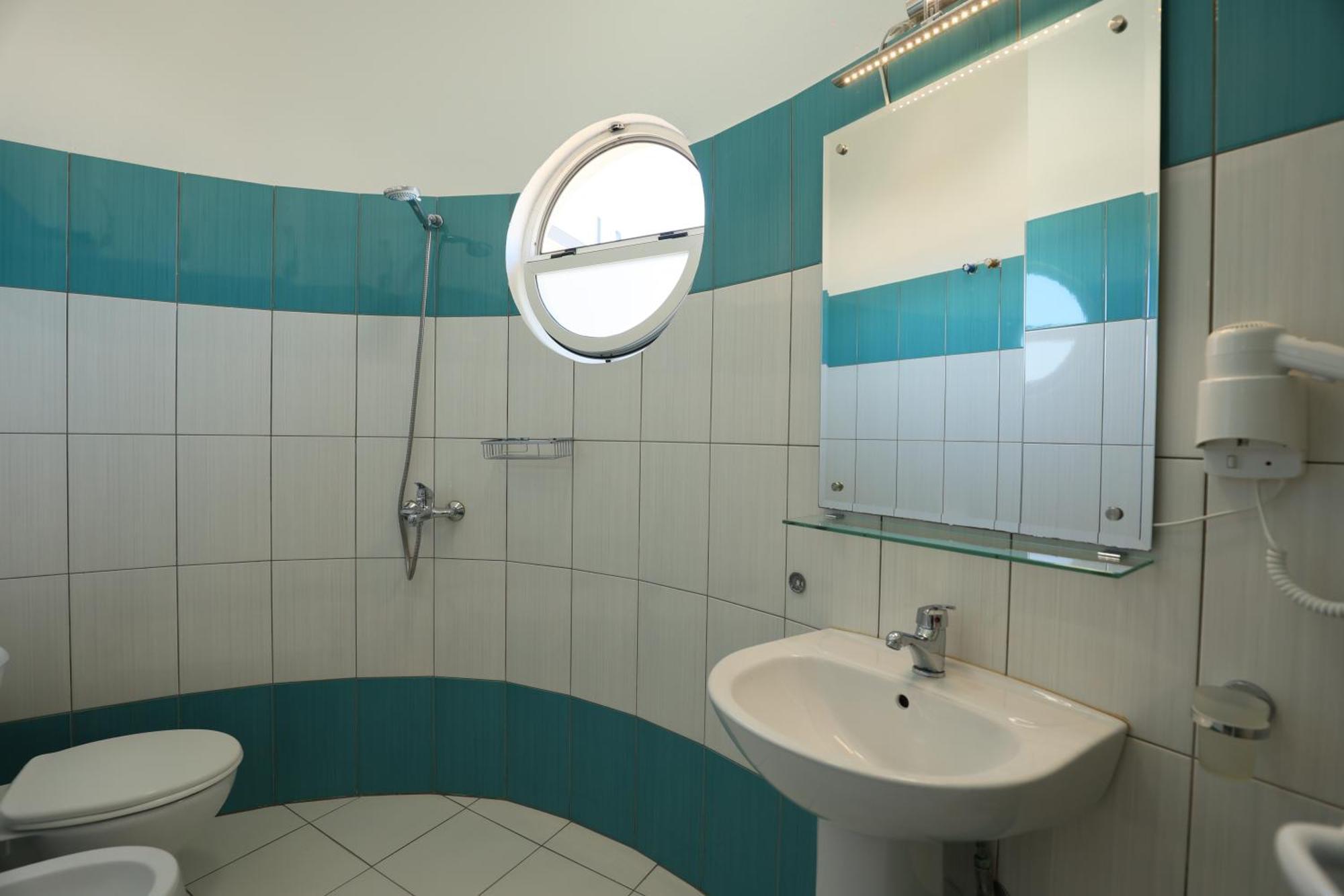 Michelle Apartments Ksamil Bagian luar foto
