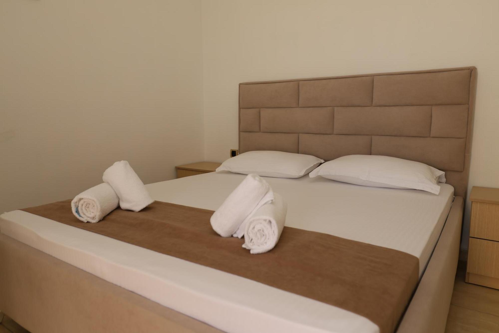Michelle Apartments Ksamil Bagian luar foto