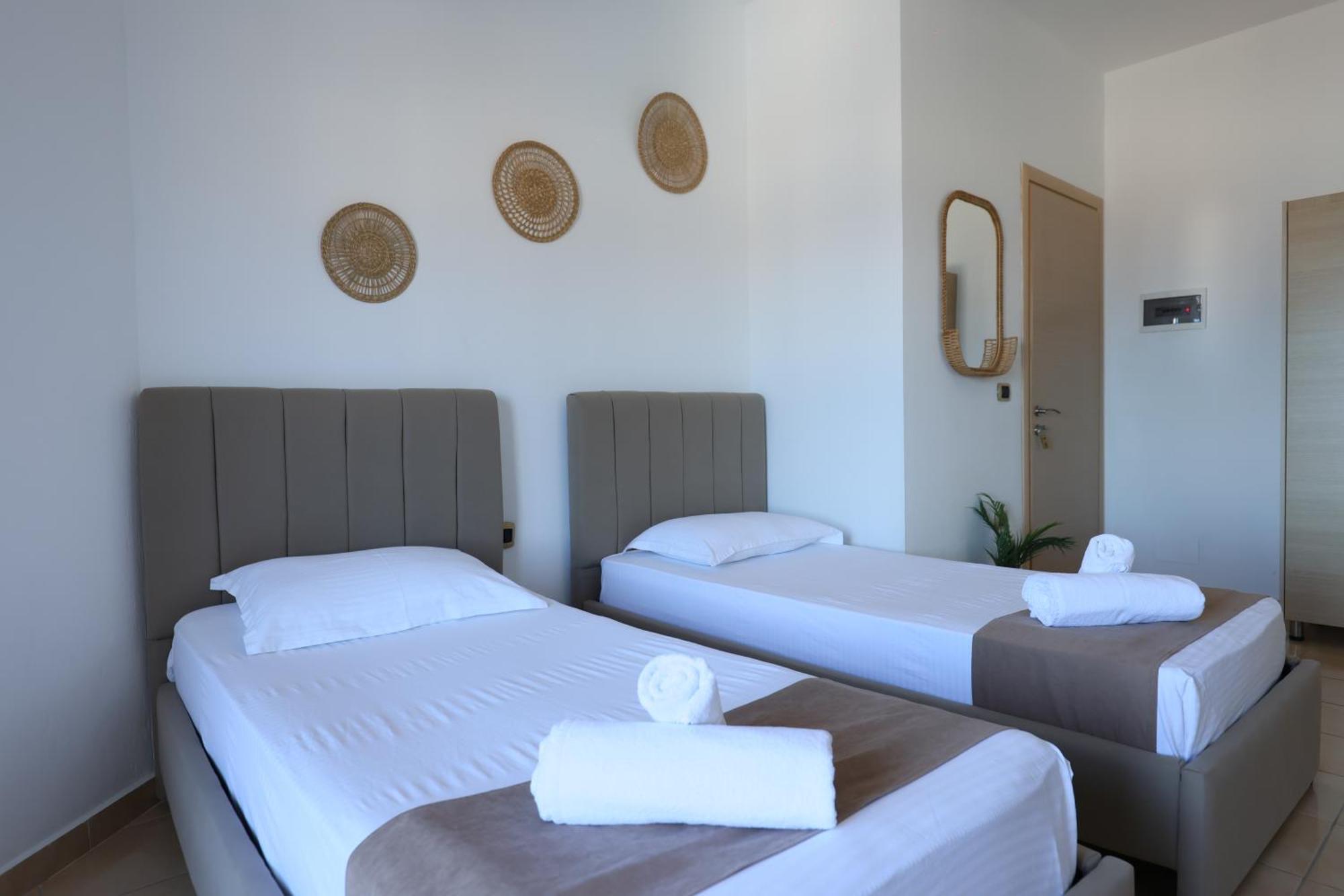 Michelle Apartments Ksamil Bagian luar foto