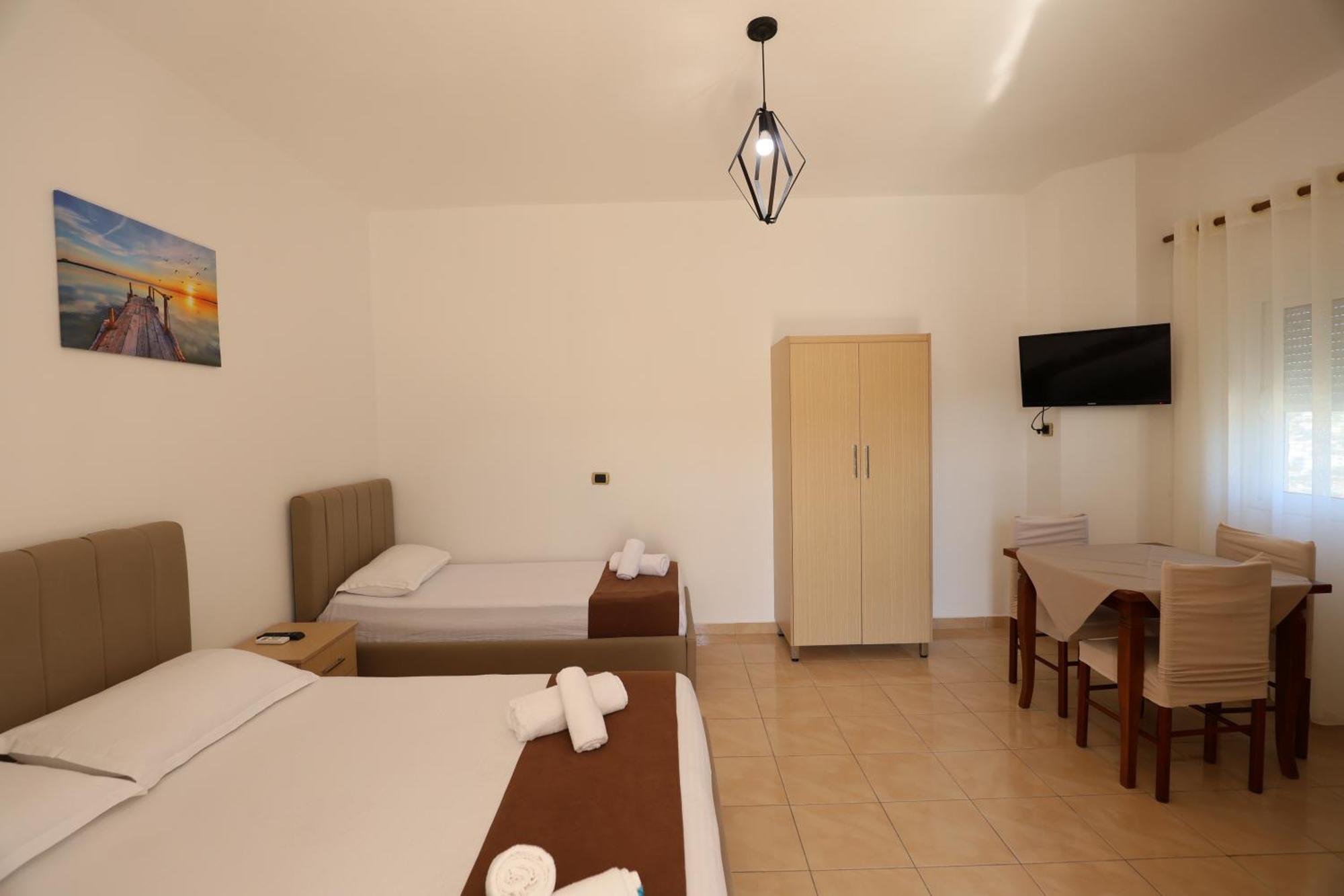 Michelle Apartments Ksamil Bagian luar foto