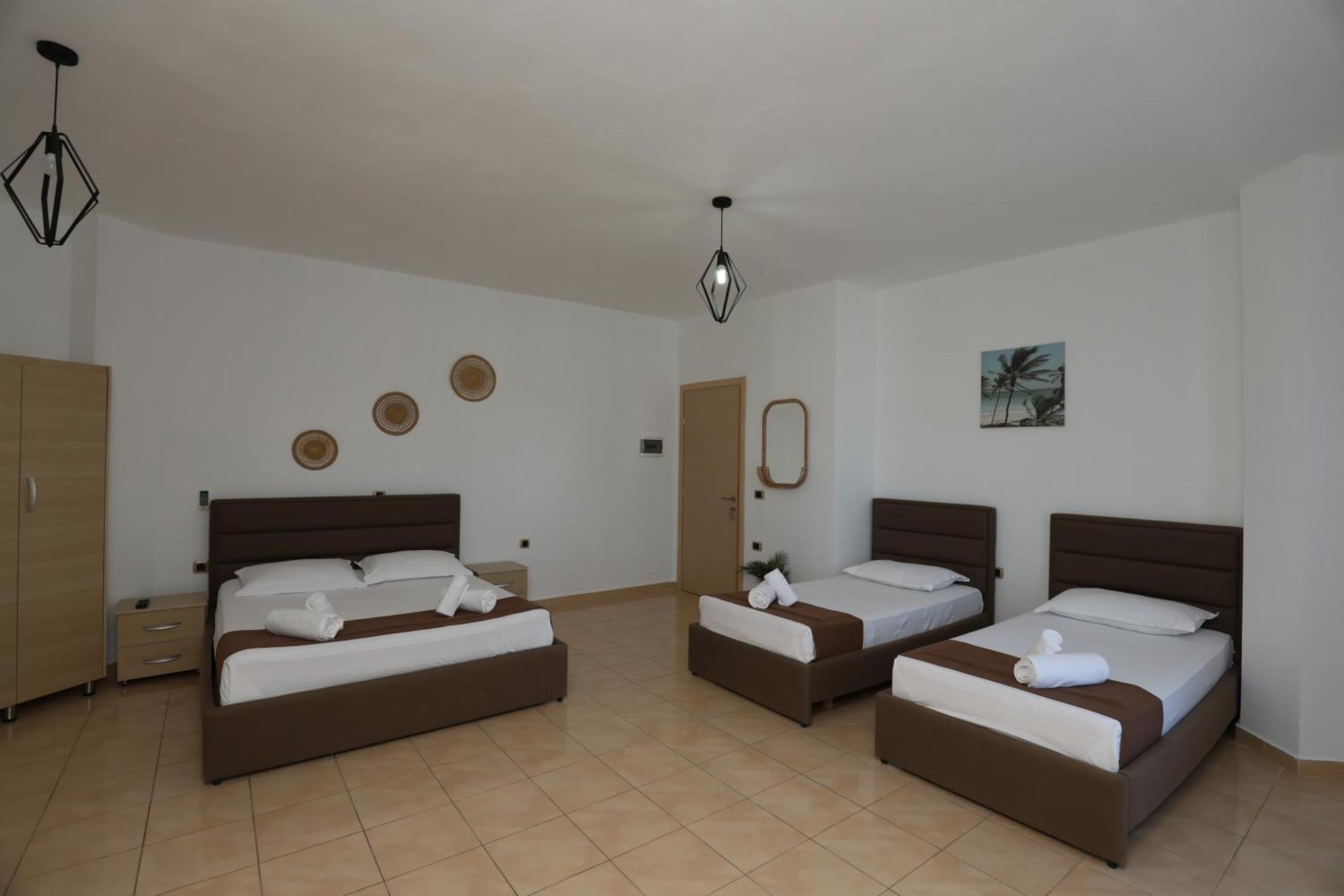 Michelle Apartments Ksamil Bagian luar foto