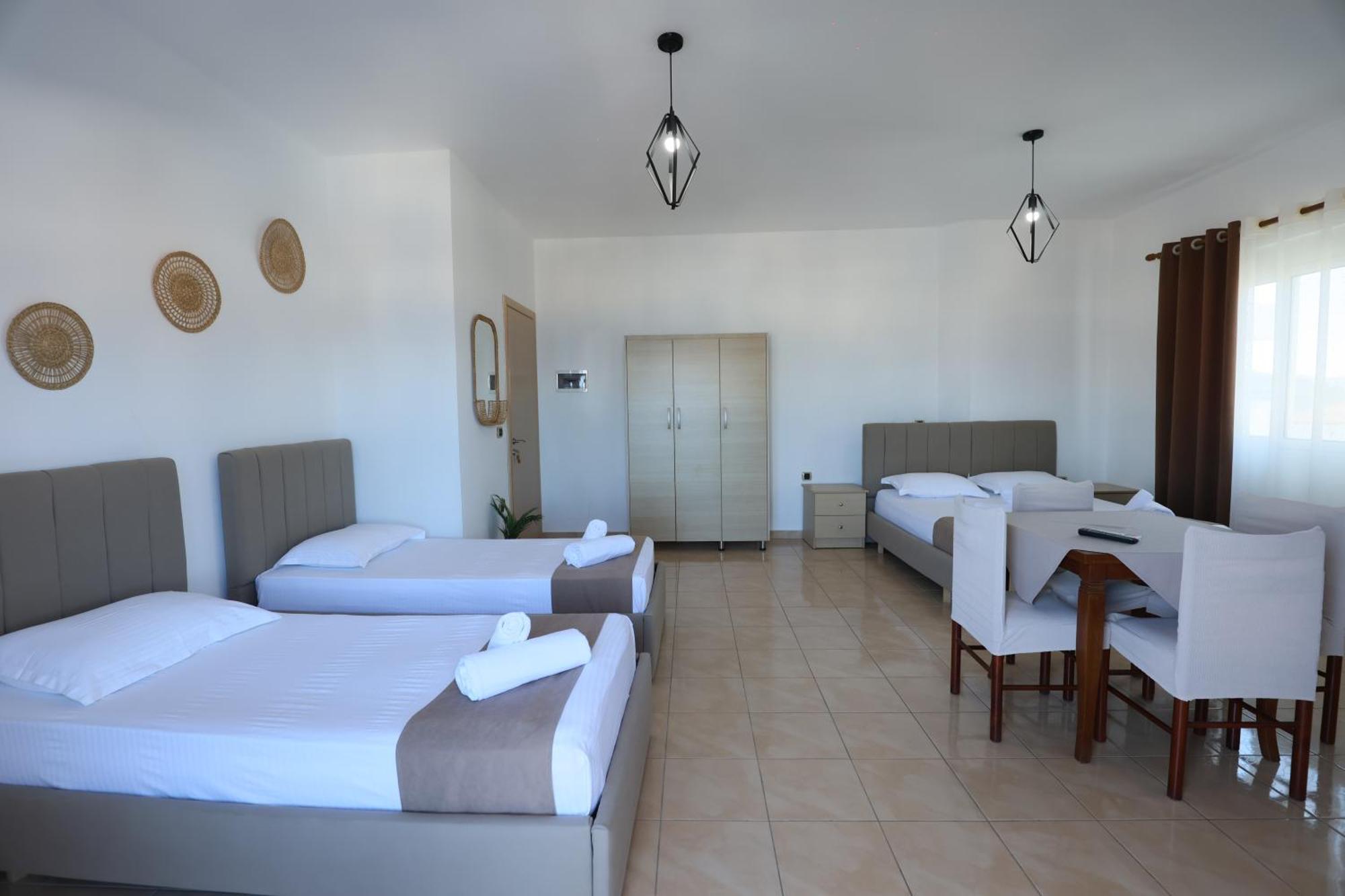 Michelle Apartments Ksamil Bagian luar foto