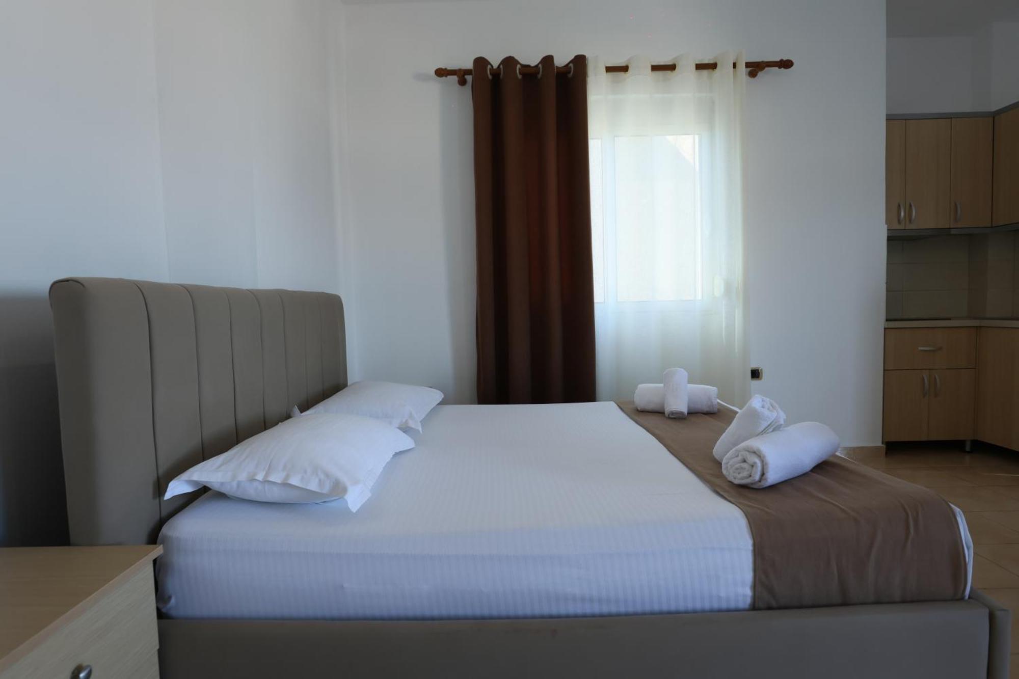 Michelle Apartments Ksamil Bagian luar foto