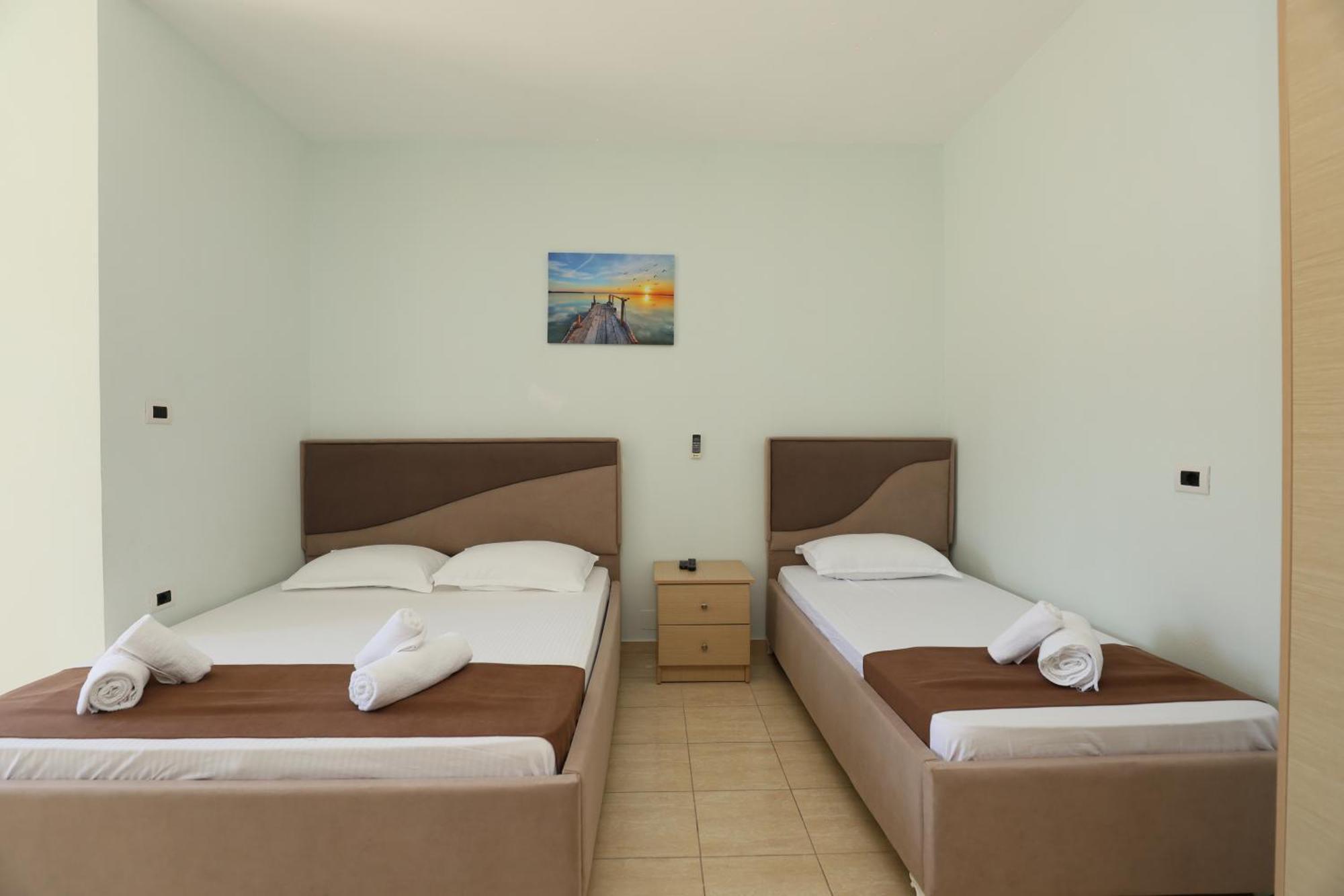 Michelle Apartments Ksamil Bagian luar foto