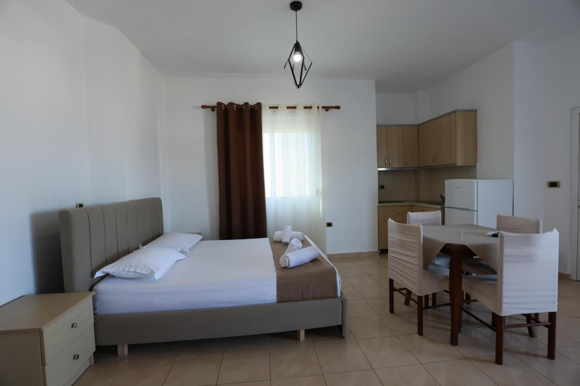Michelle Apartments Ksamil Bagian luar foto