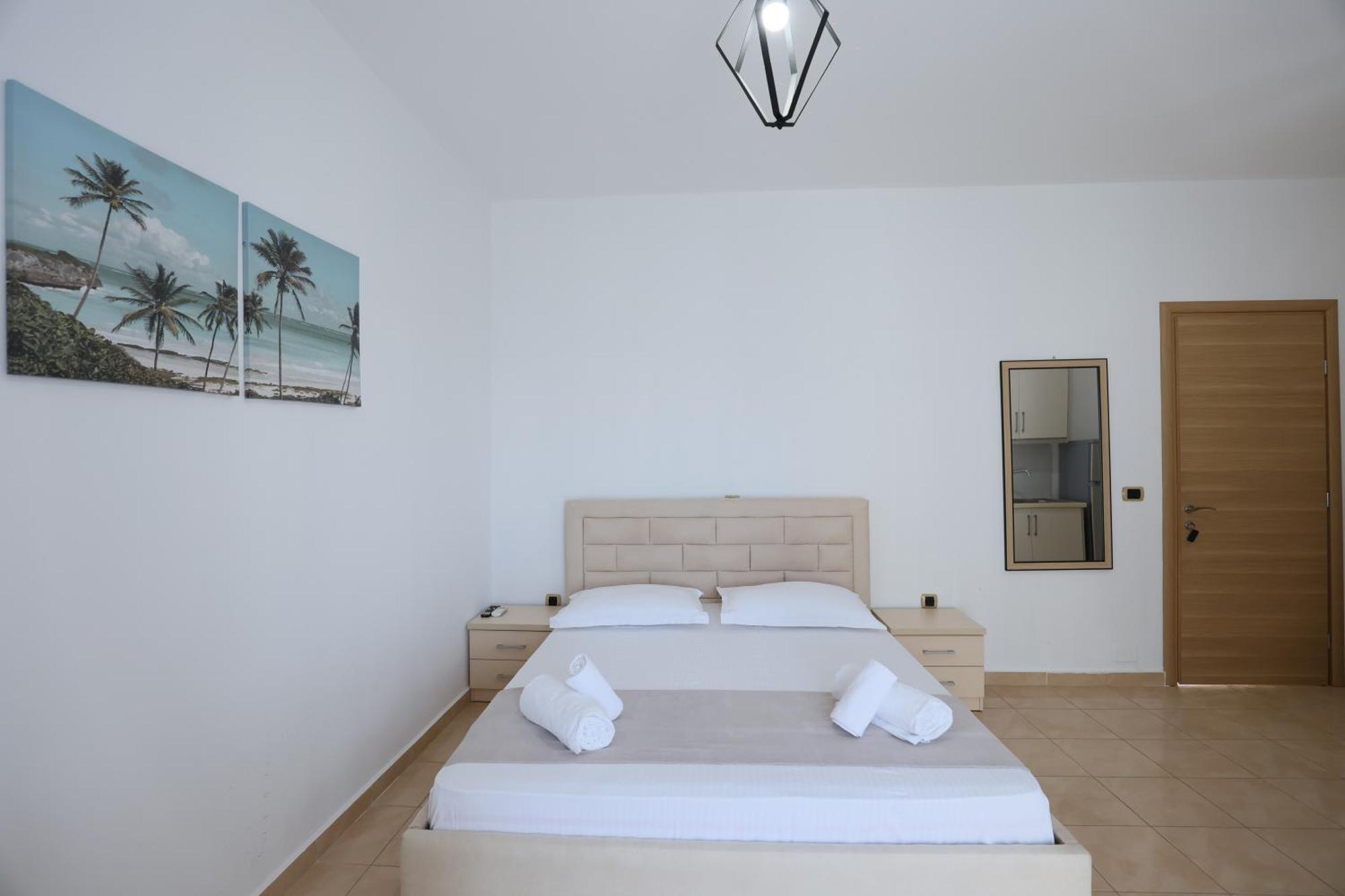 Michelle Apartments Ksamil Bagian luar foto